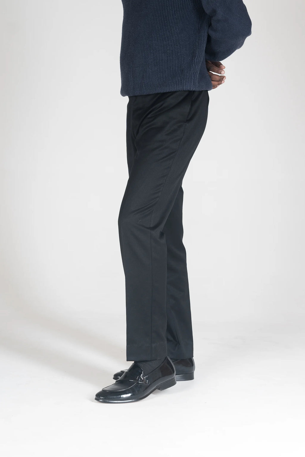 STRAIGTH CUT CHINOS - BLACK - DEER & DOE
