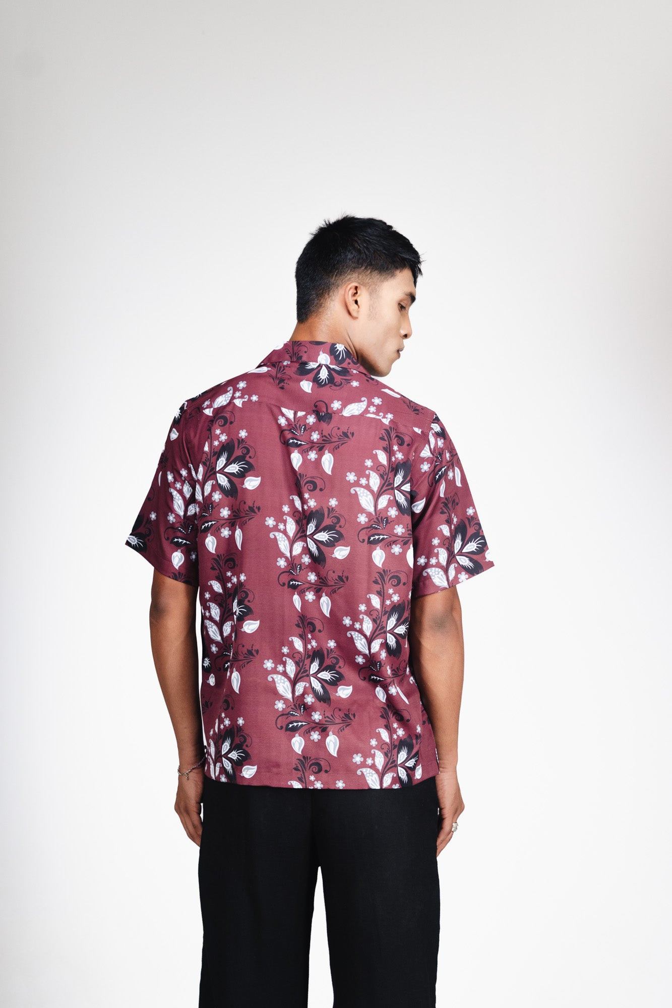 TROPIVANA-LEAF MAROON SHIRT - DEER & DOE